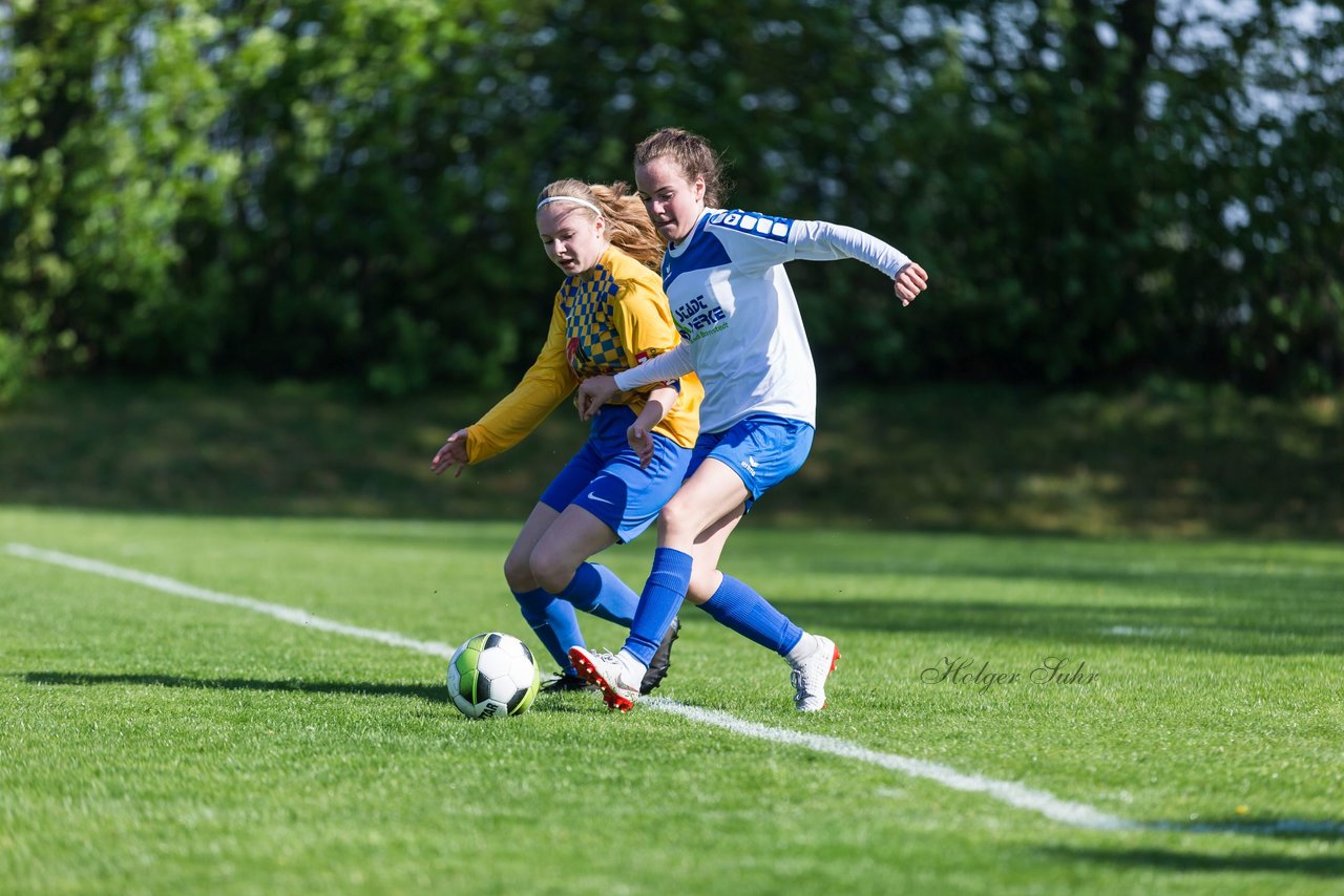 Bild 162 - B-Juniorinnen Bramstedter TS - SSV Hennstedt : Ergebnis: 3:7